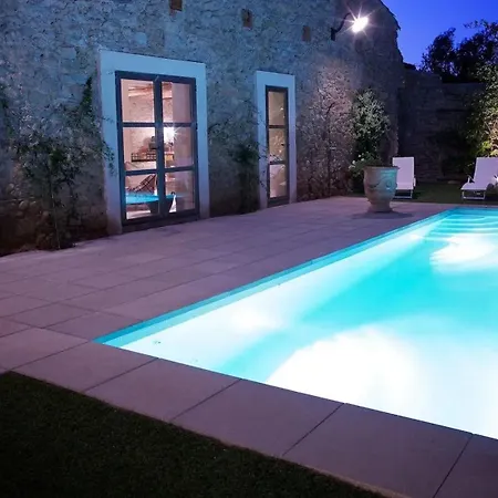Spacieuse Avec Piscine A Pouzols-Minervois