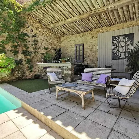 Spacieuse Avec Piscine A