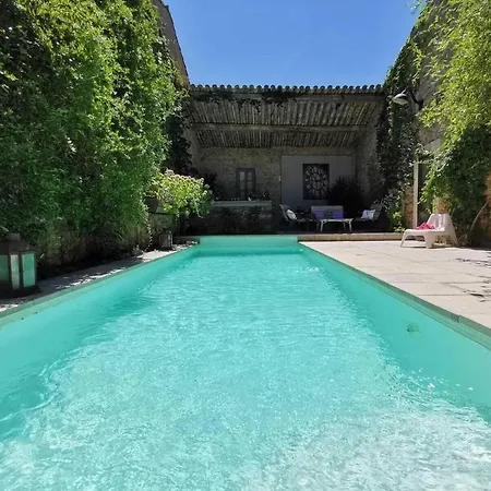 Spacieuse Avec Piscine A Villa *